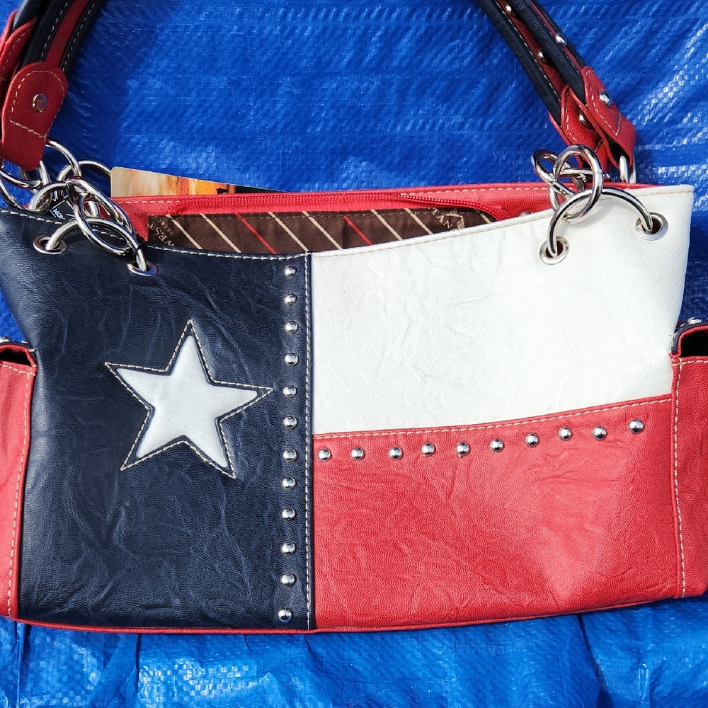 NWT-Conceal Carry-Montana West Red, White, and Blue Shoulder Bag